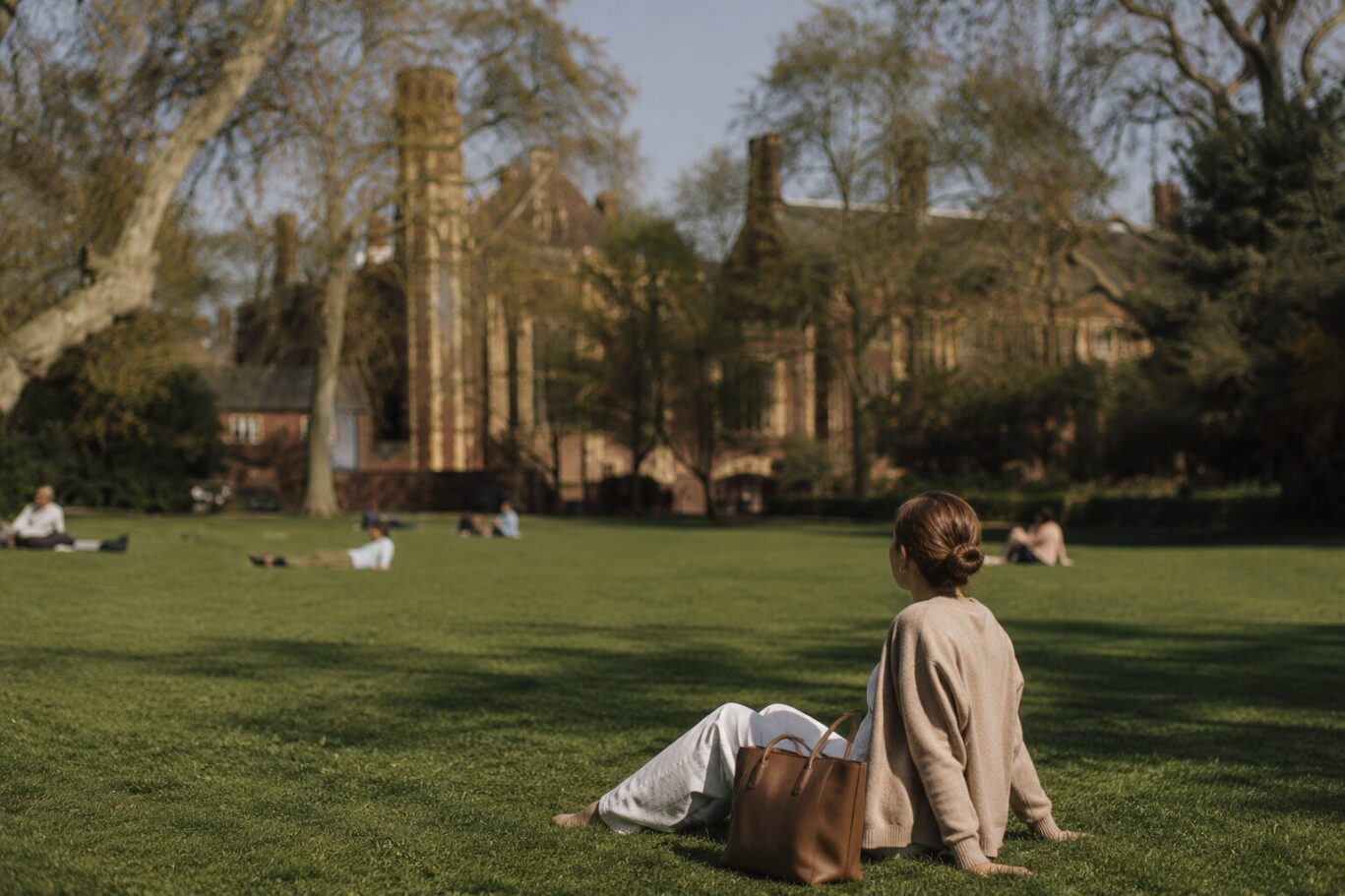 PLACEHOLDER_woman-in-park